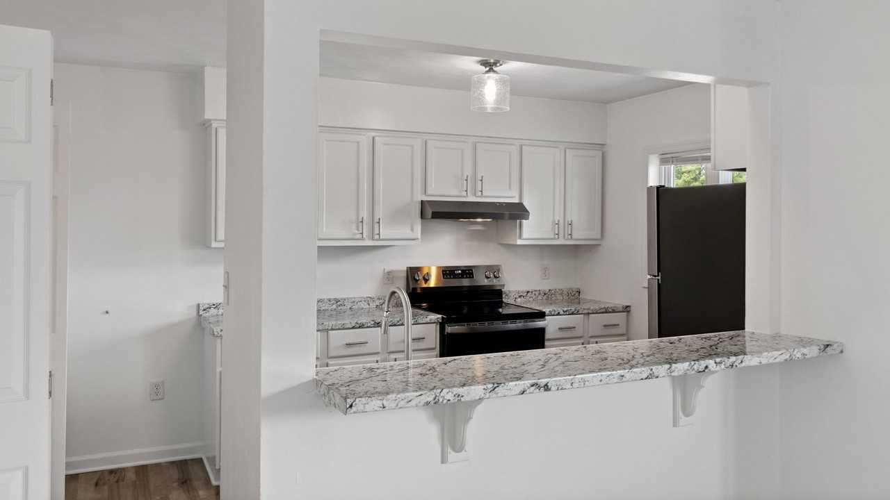 9527 3rd Bay Street - Photo 5 of 27