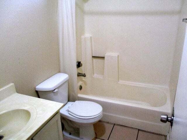 P668 1551 East Christy Drive - Photo 3 of 5