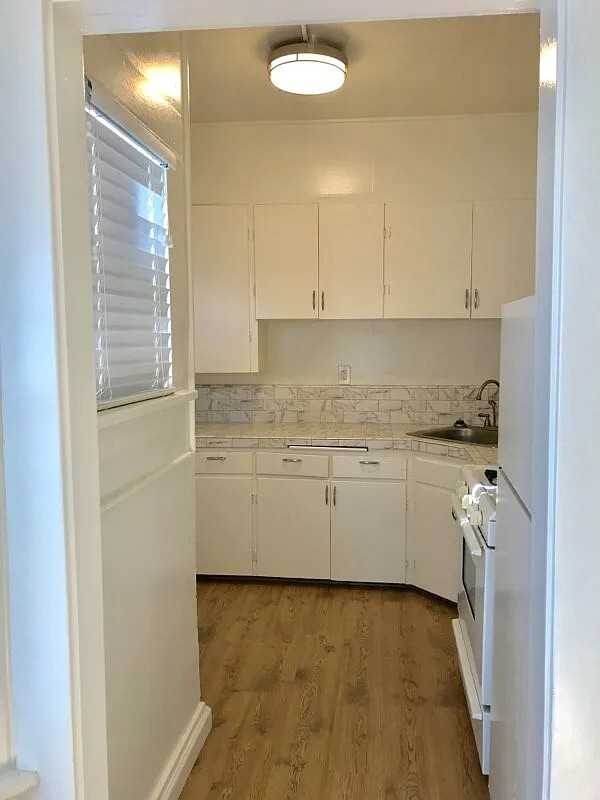 Osos 1341 - Photo 5 of 5