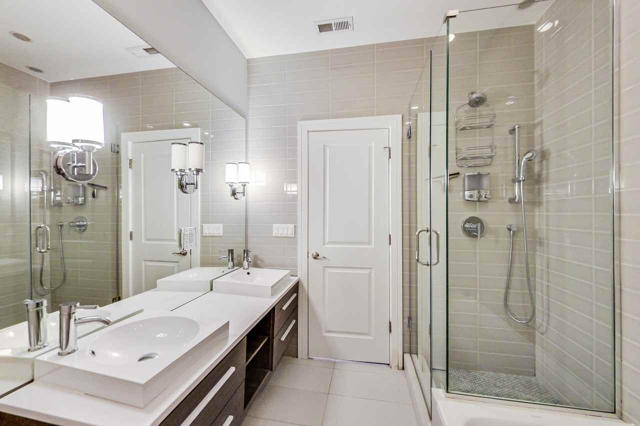 1701-03 North Kedzie Ave - Photo 2 of 18