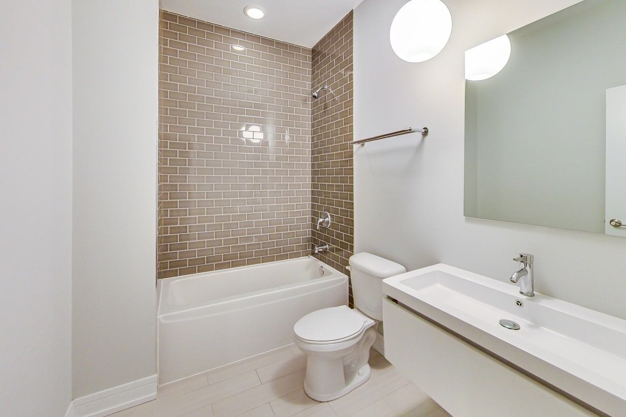 1701-03 North Kedzie Ave - Photo 3 of 18