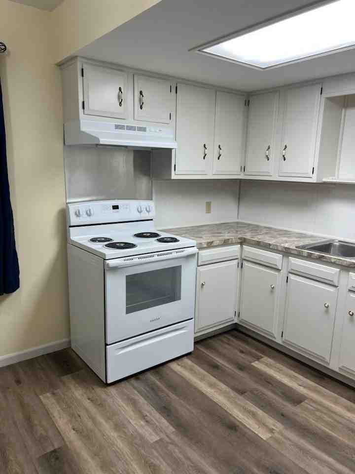 97 East 19th Street - Photo 6 of 18