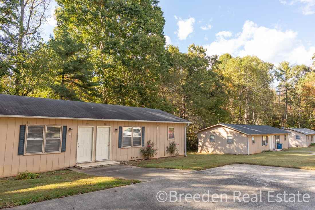 338-01: Gamecroft Duplexes - Photo 2 of 22