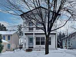 featured image of 85 Grove St