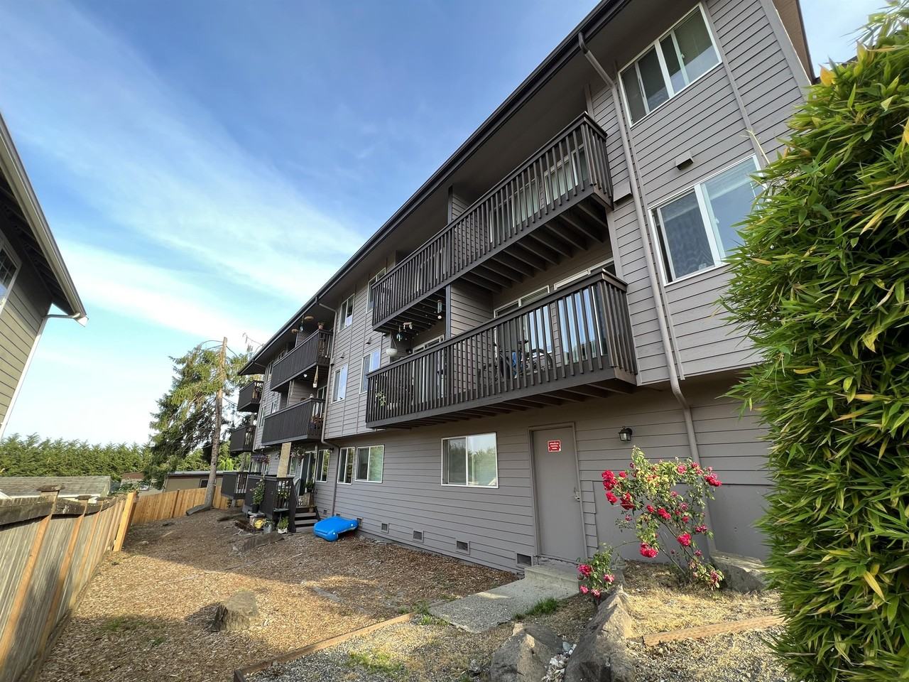 T324-5 - Photo 5 of 27