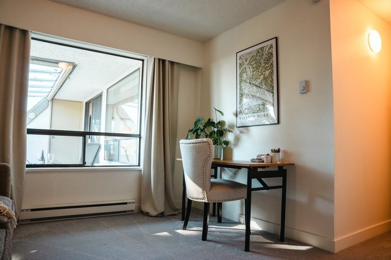 1341 Foster St - Photo 7 of 11