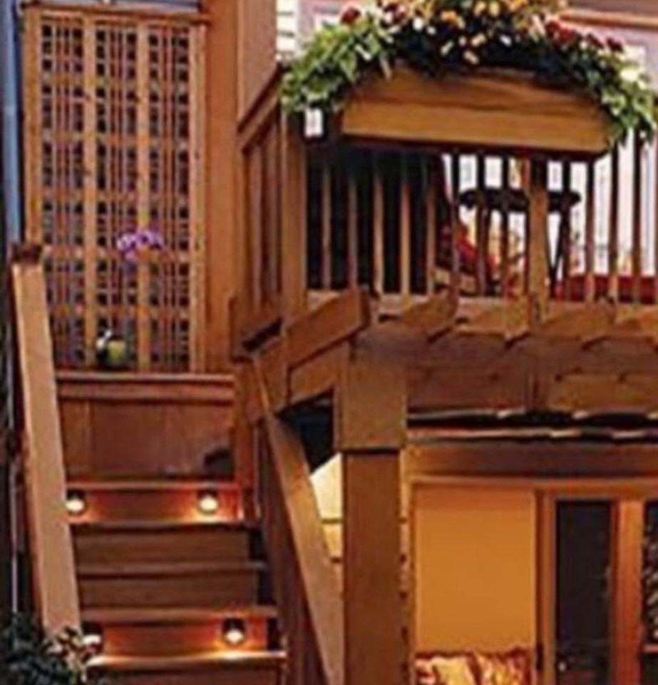 153 Masson St - Photo 4 of 21