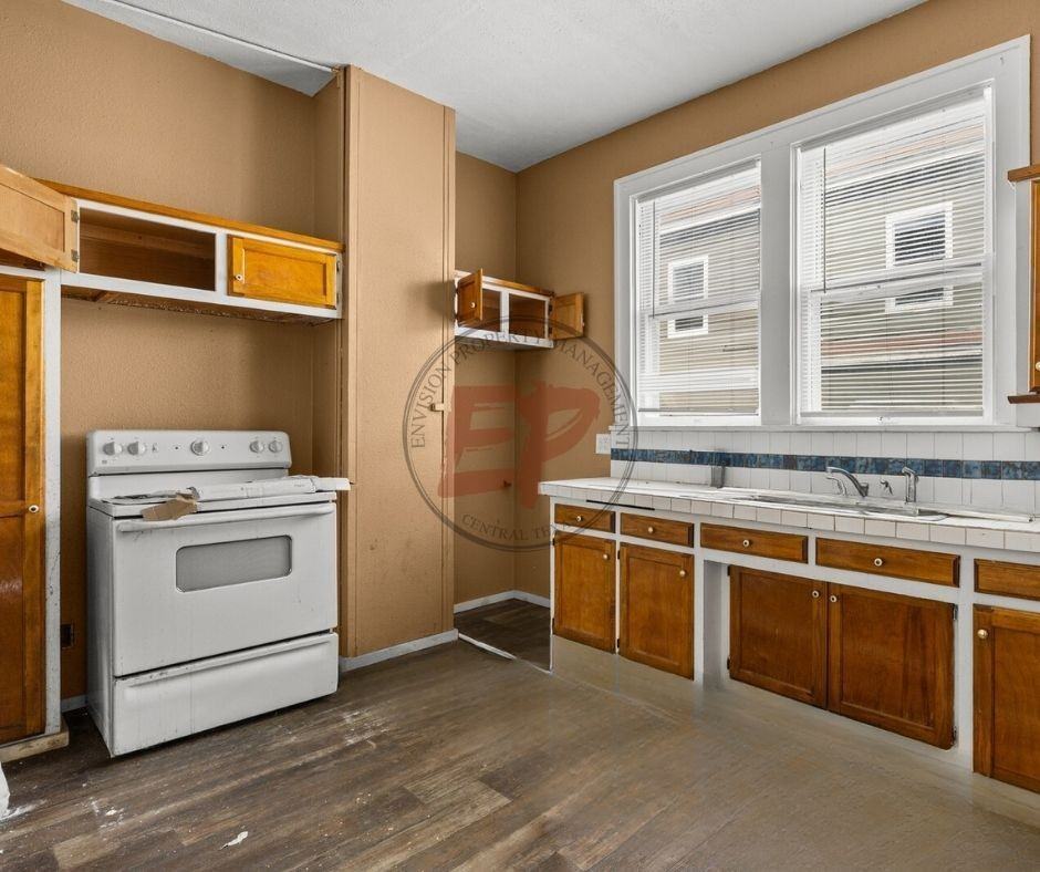 2214 Gorman Avenue - Photo 6 of 22