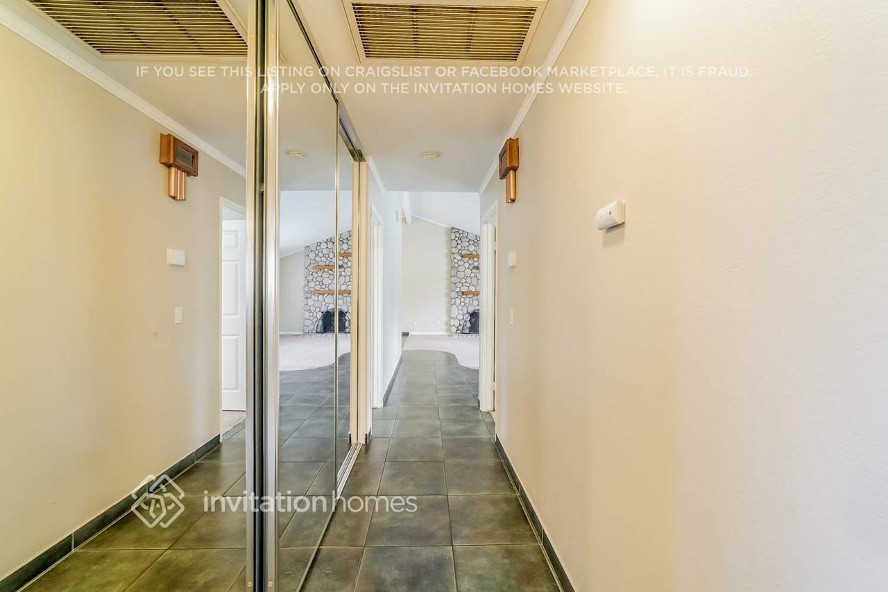 1504 Cole Ave - Photo 6 of 20