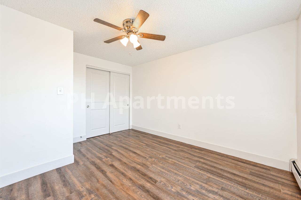 1450 South Reed Street - Photo 2 of 30