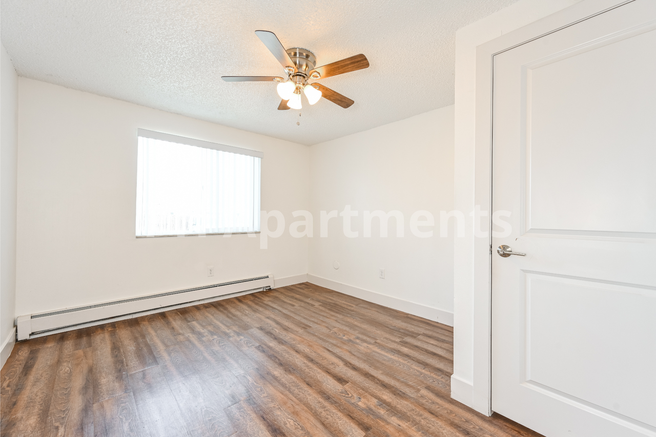 1450 South Reed Street - Photo 3 of 30