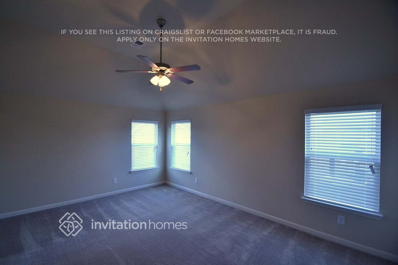 4324 Grove Lake St - Photo 7 of 14