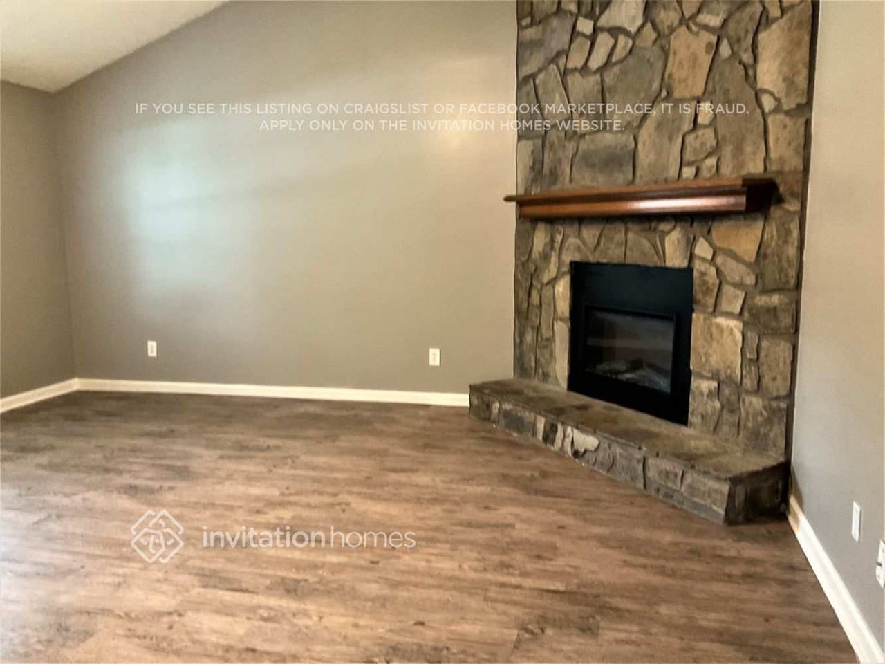 4145 Fox Chase Dr - Photo 4 of 12