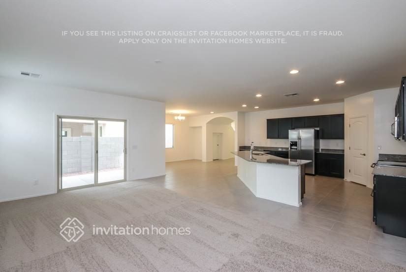 1270 E Palomino Way - Photo 5 of 25