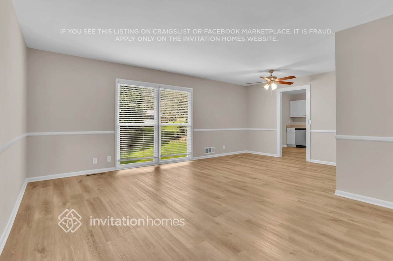 574 Stonewood Dr - Photo 5 of 22