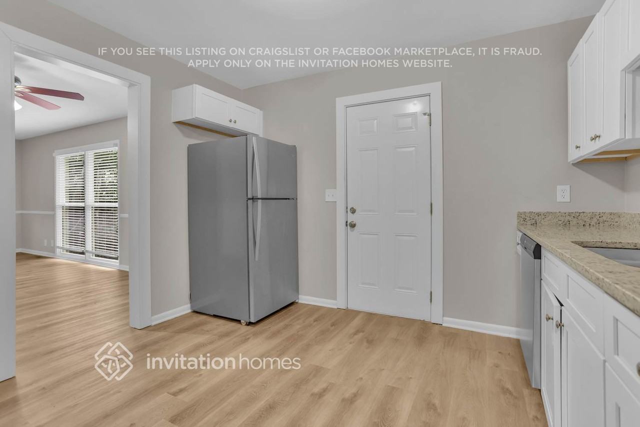 574 Stonewood Dr - Photo 7 of 22