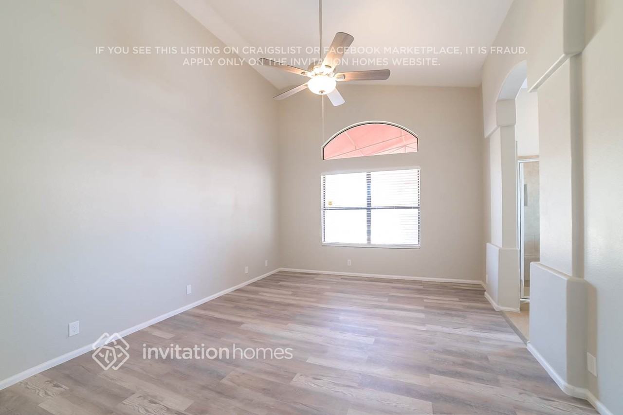 20448 N 40th Ave - Photo 7 of 14