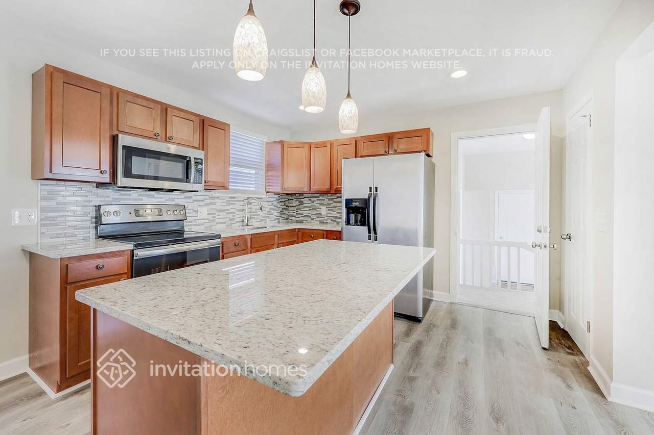 4828 Leesa Ann Ln - Photo 6 of 22