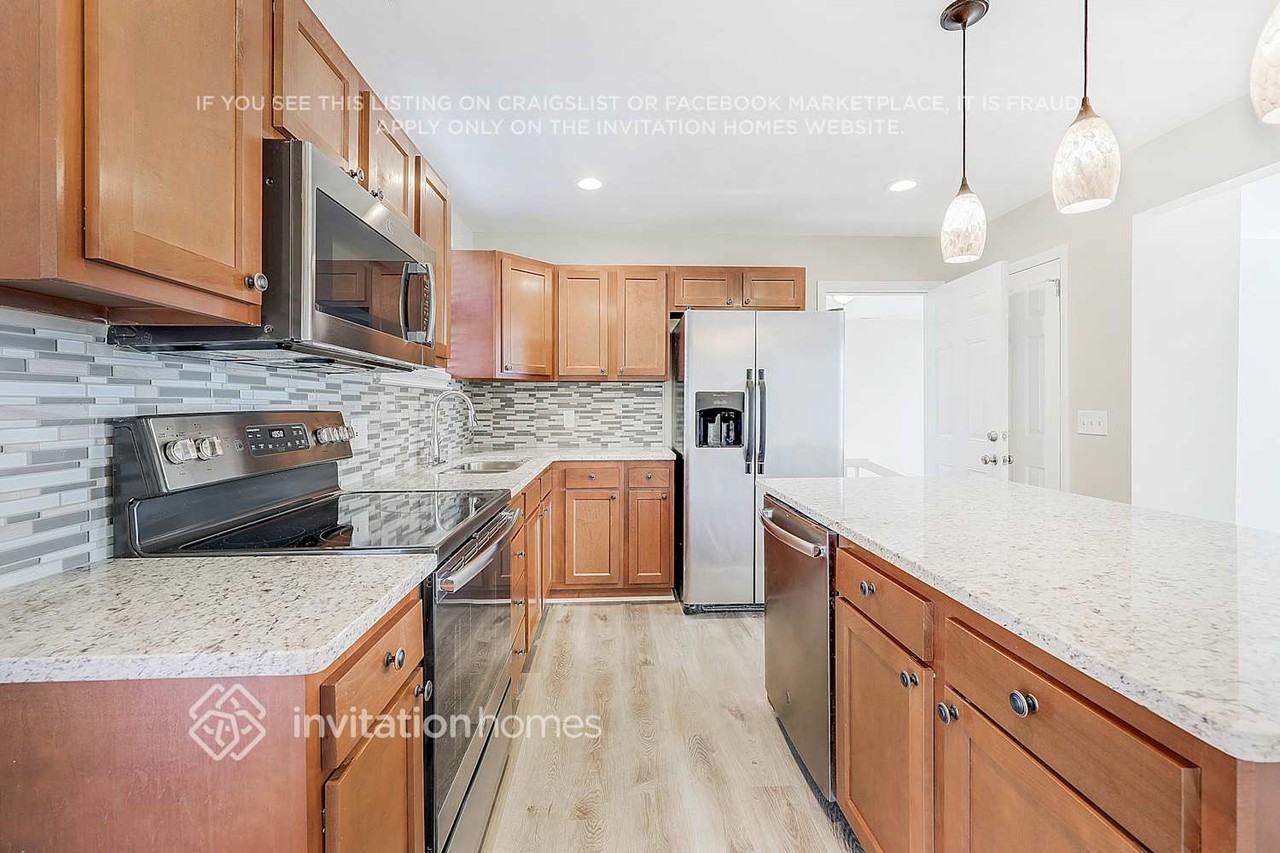 4828 Leesa Ann Ln - Photo 5 of 22