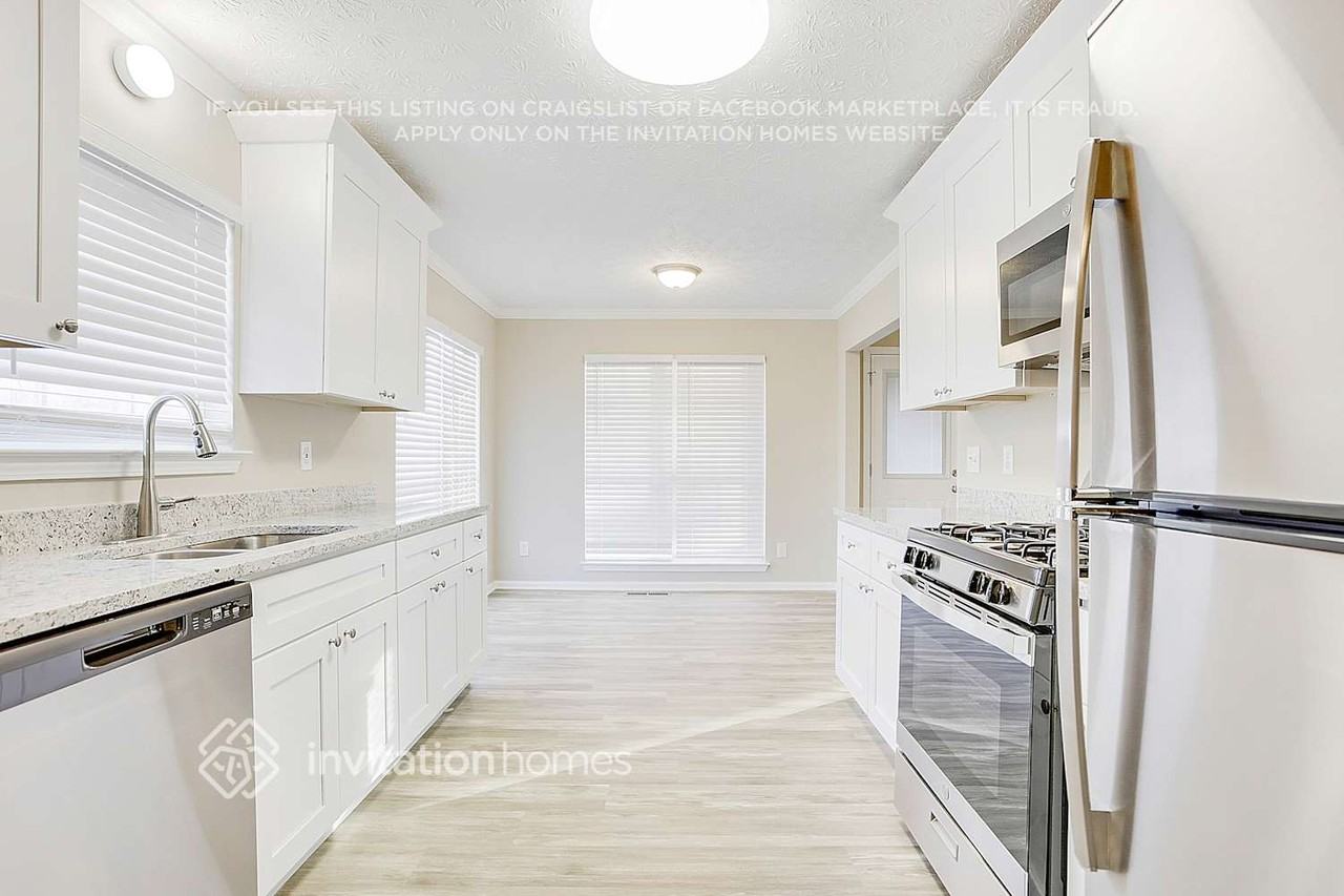 4791 Brasac Dr - Photo 6 of 26