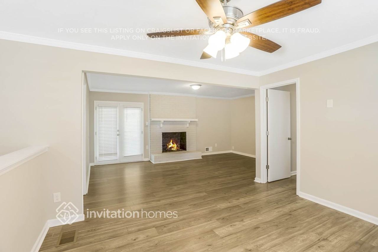 2865 Castle Dr - Photo 5 of 31