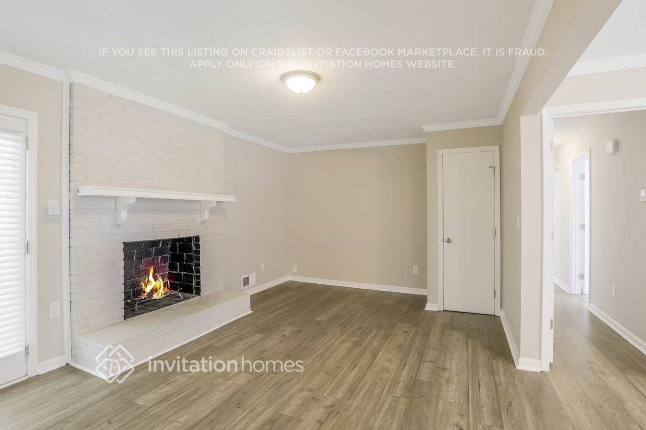 2865 Castle Dr - Photo 7 of 31