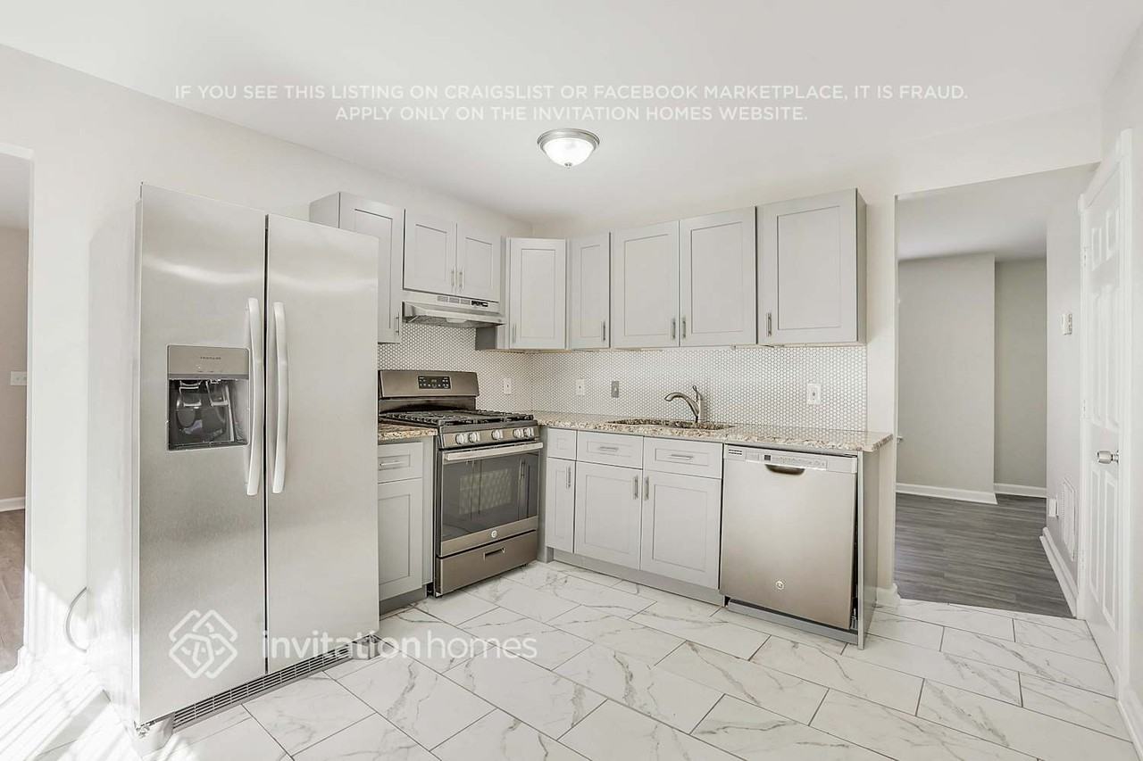 3863 Creekbank Cv - Photo 4 of 26