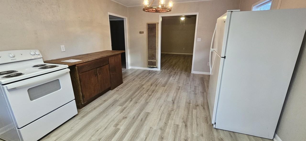 Pickett Apartments - Photo 5 of 45