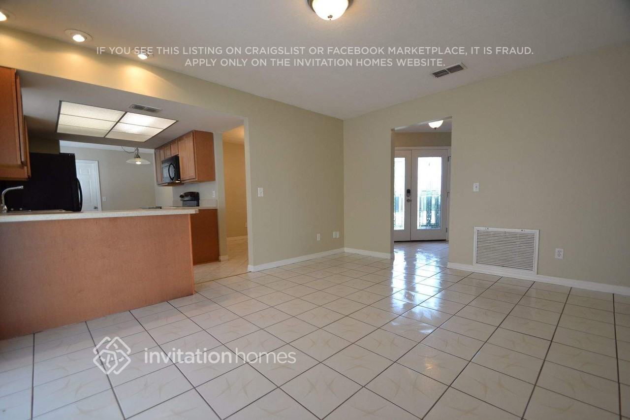 8643 Tarragon Dr - Photo 3 of 13