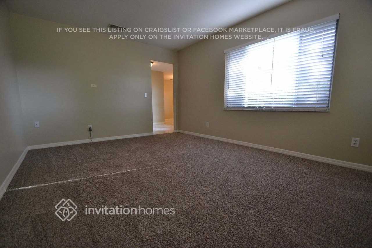 8643 Tarragon Dr - Photo 7 of 13