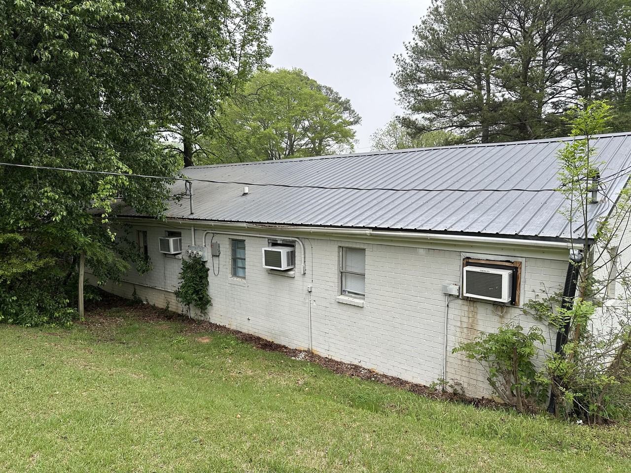 159 E Tenth St #3 - Photo 2 of 8