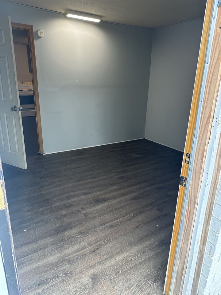 159 E Tenth St #3 - Photo 6 of 8