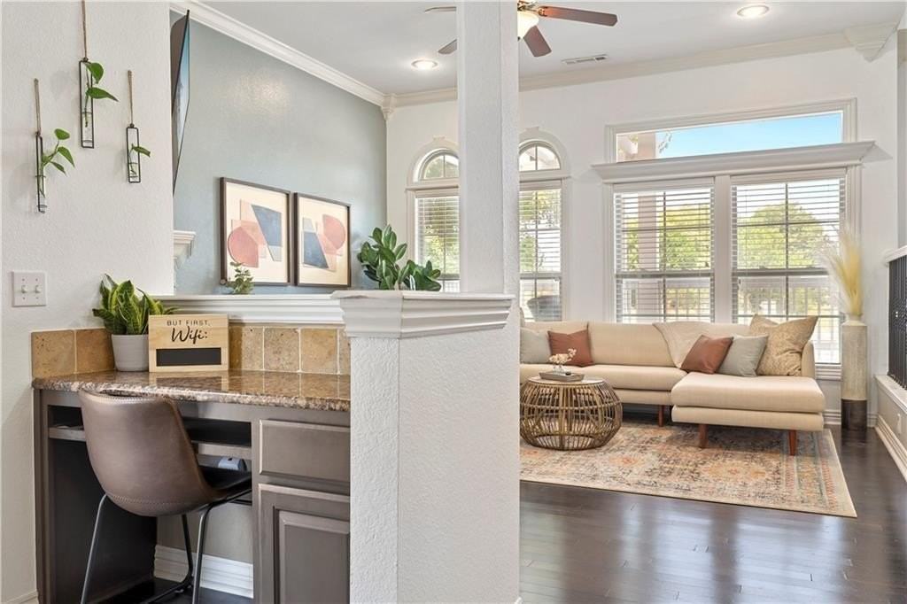 619 N Rupple Rd - Photo 4 of 23