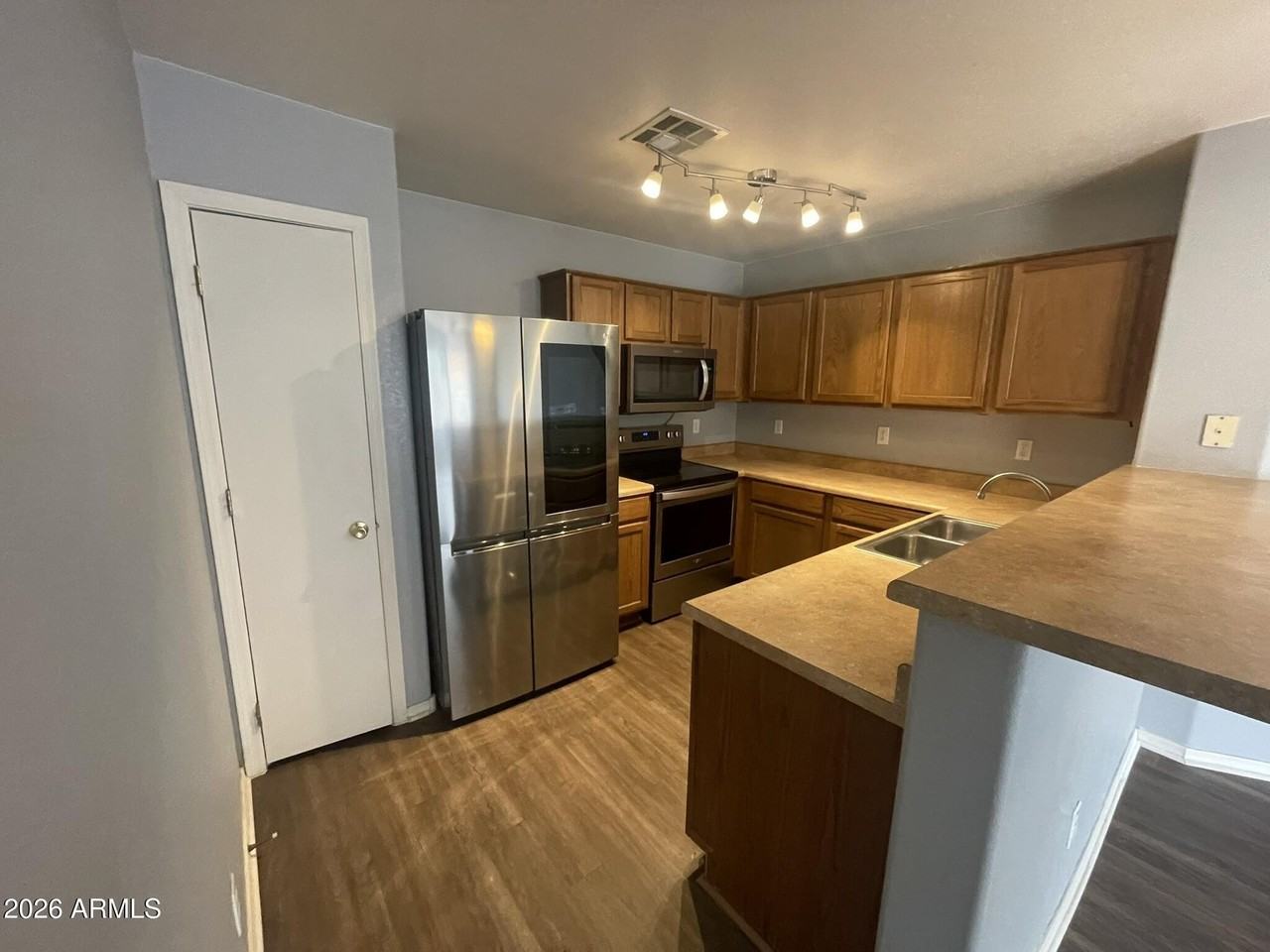 2090 W Gold Dust Ave - Photo 6 of 18