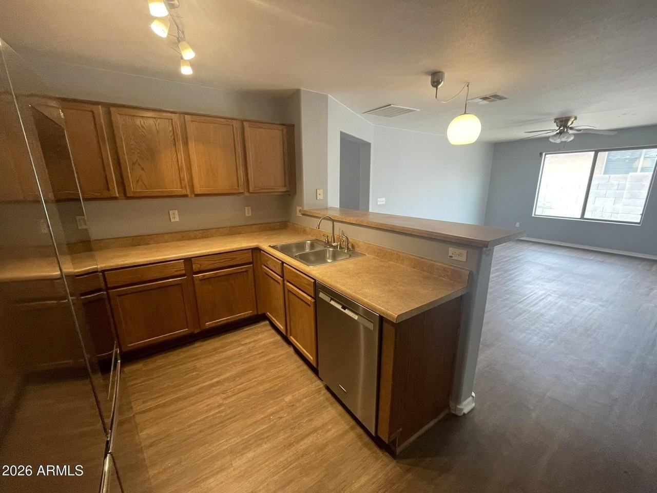 2090 W Gold Dust Ave - Photo 7 of 18