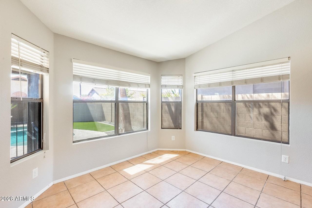 2545 E Granite View Dr - Photo 7 of 30