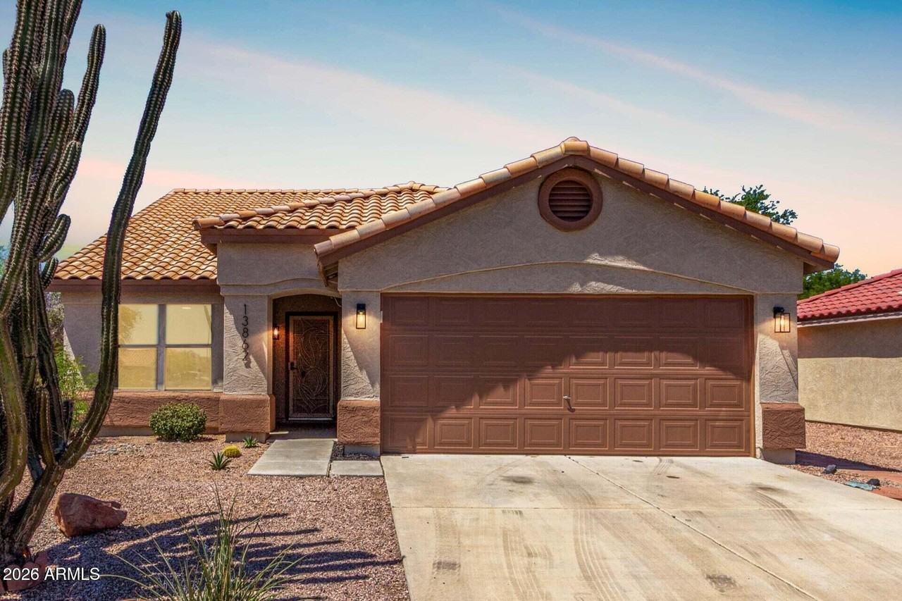 13862 W Fargo Dr - Photo 2 of 30