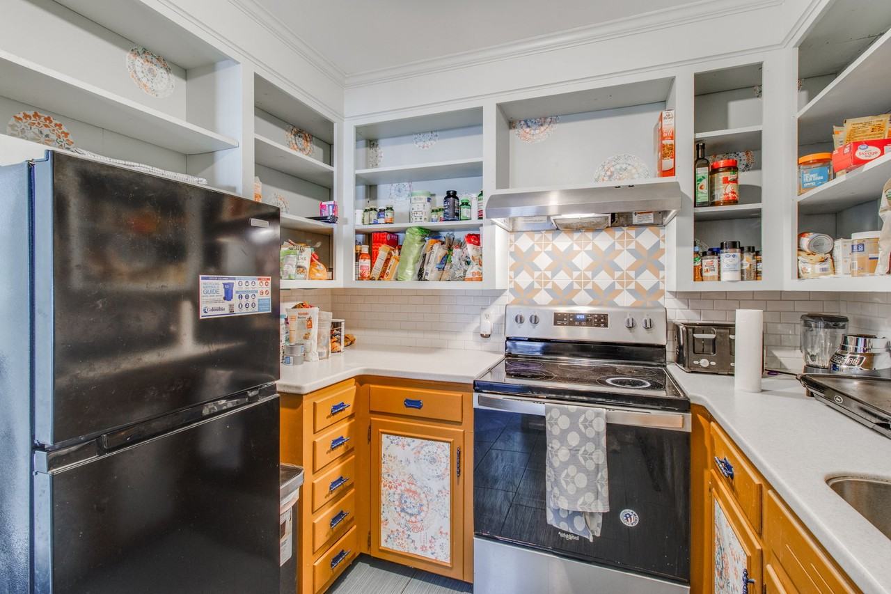 3111 Kline Street - Photo 6 of 11