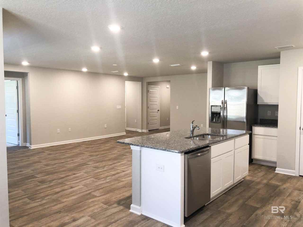 723 Amador Ave - Photo 5 of 20