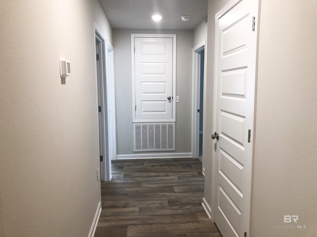 723 Amador Ave - Photo 4 of 16