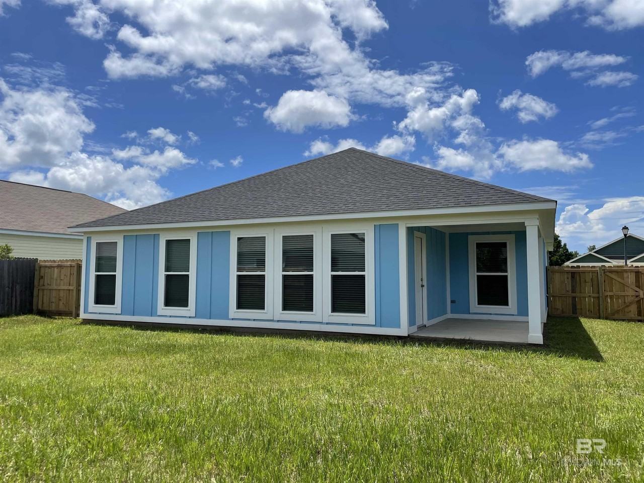 17417 Tallasee Blvd - Photo 2 of 20