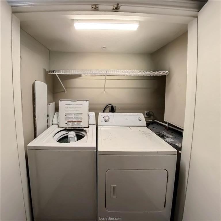 523 Southwest Pkwy #302 - Photo 5 of 10