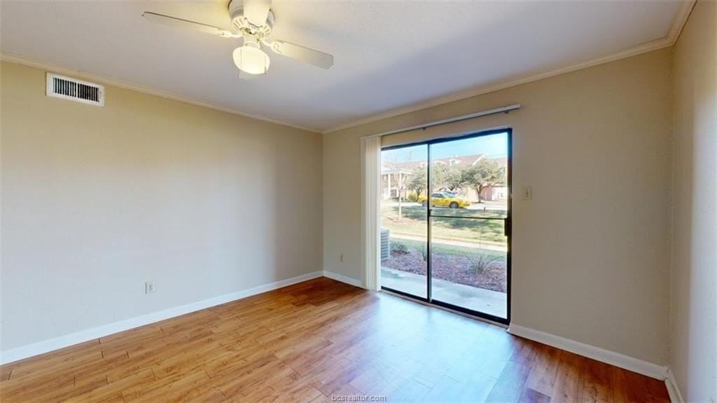 904 University Oaks Blvd #59 - Photo 4 of 25