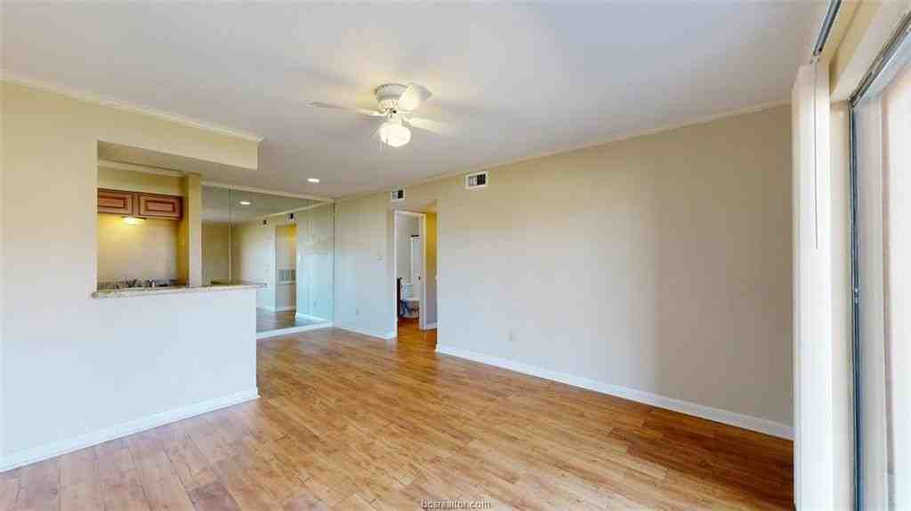 904 University Oaks Blvd #59 - Photo 5 of 25