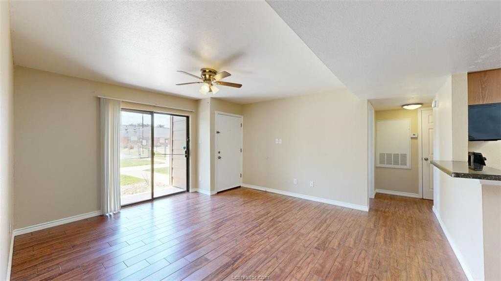 904 University Oaks Blvd #97 - Photo 4 of 28