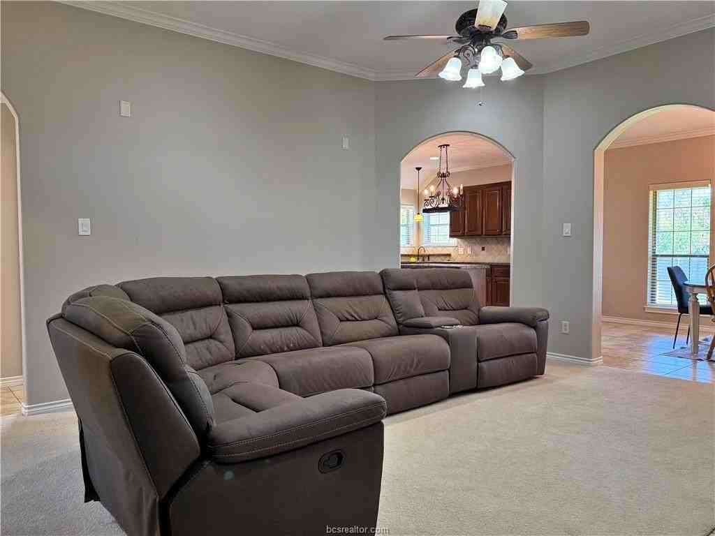 2231 Carlisle Ct - Photo 4 of 27