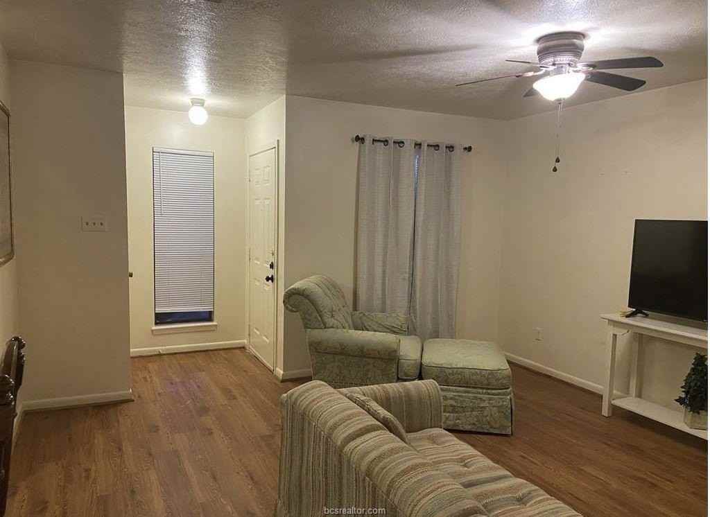 2412 Pecan Ridge Dr #A - Photo 2 of 8