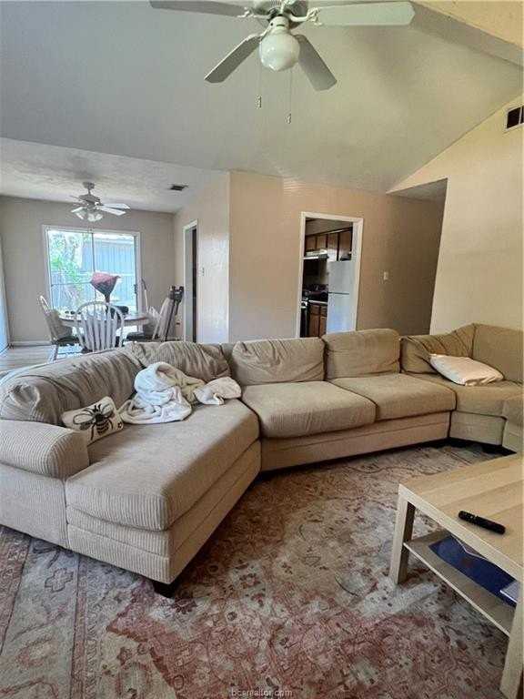 1214 S Dexter Dr - Photo 2 of 12