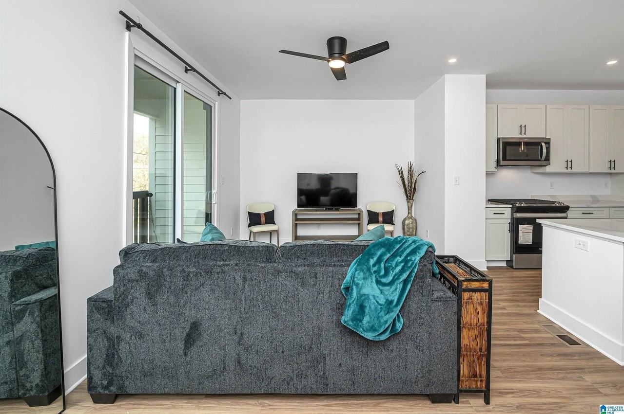 2456 18th St S - Photo 5 of 39