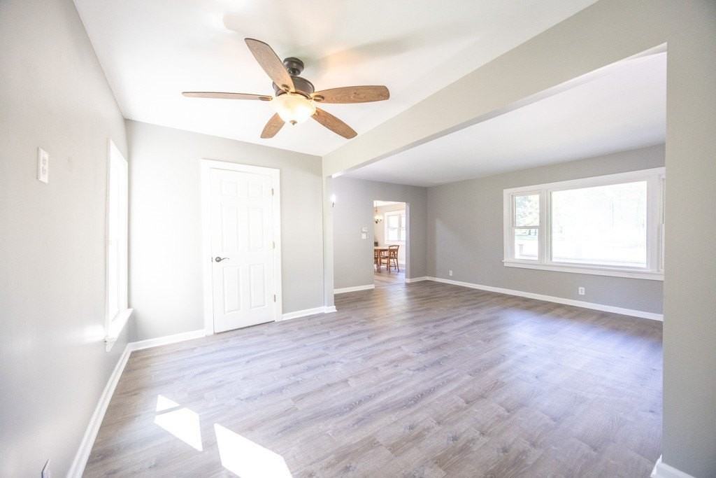 52 East Ave - Photo 6 of 44